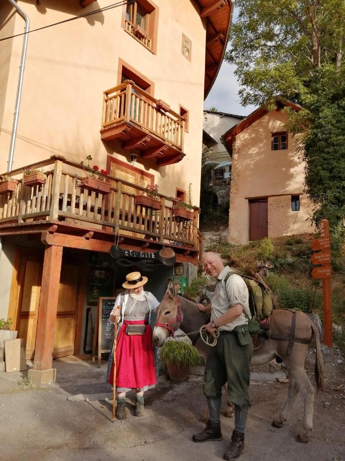 Eco-Hotel Et Yourtes Du Mercantour Guillaumes Eksteriør bilde