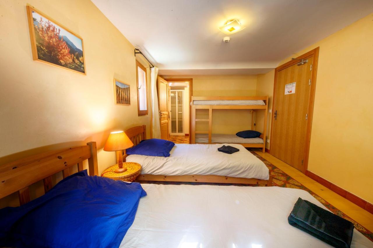 Eco-Hotel Et Yourtes Du Mercantour Guillaumes Eksteriør bilde